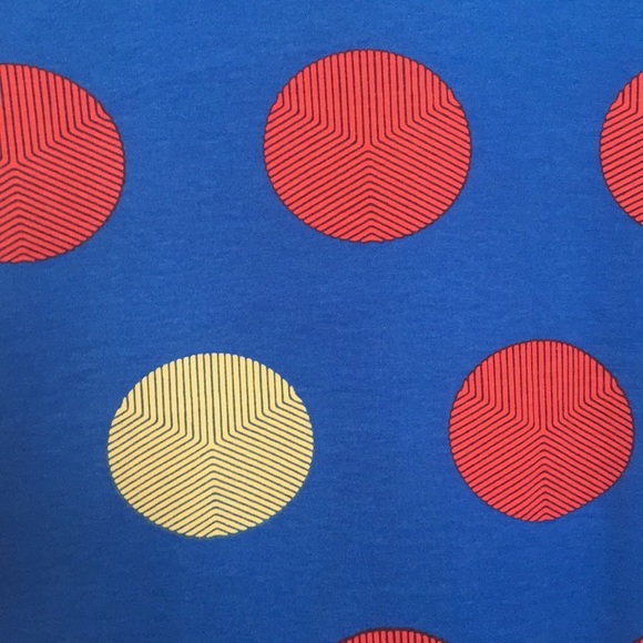 XS LuLaRoe Classic Tee G02 42 - Picture 2 of 5